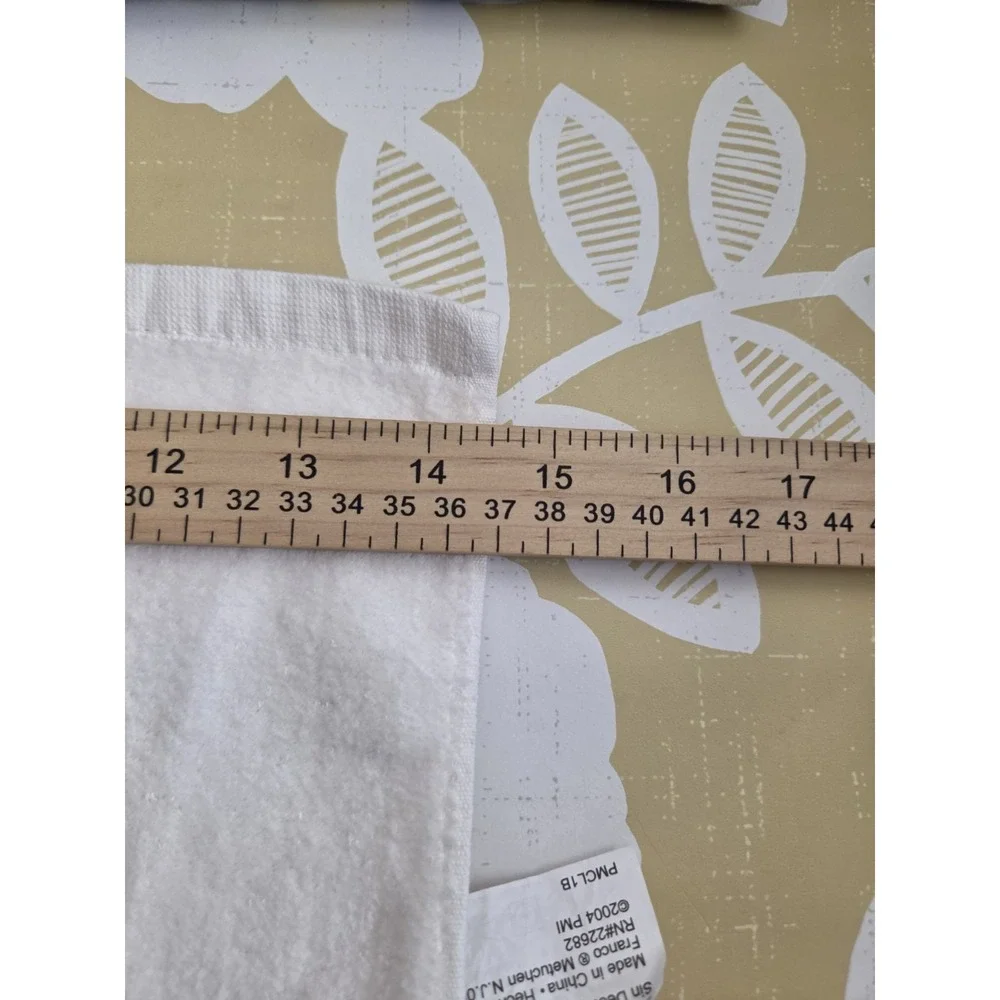Vtg Precious Moments Girl And Her Duck Cream Hand Towels